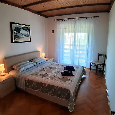 Apt Mirella Apartment Rovinj Exterior photo