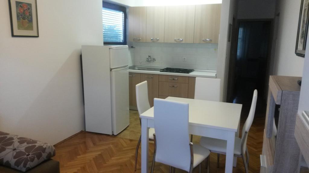 Mirella Apartment